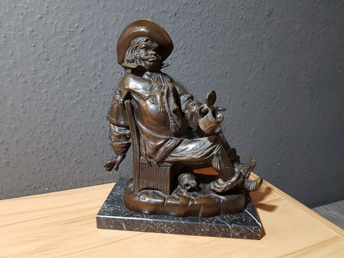 Schöne alte bronzefigur - schöne,