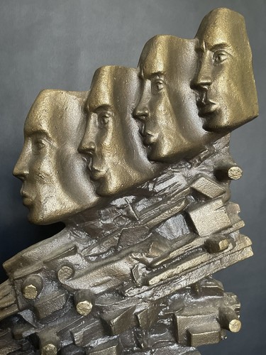 Alte bronzefigur brutalismus - alte,