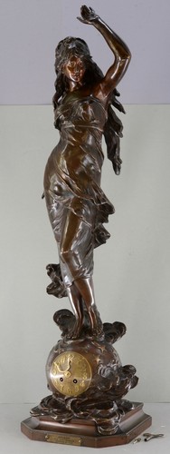 Klassische alte bronzeuhr - bronzeuhr, /